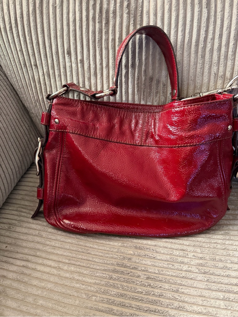 Red Coach Zoe - Picture 2 of 4